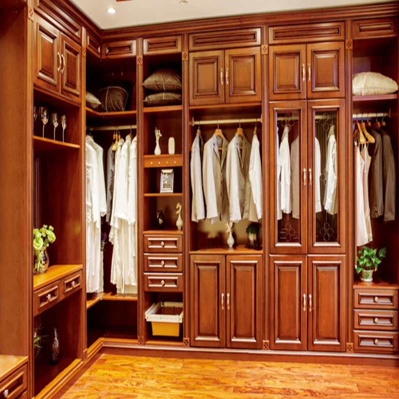 佛山原木門廠專業生產衣柜，墻板等，材料可選 橡木門，胡桃木，沙比利，菠蘿格，花梨，柚木等高端實木門，歐帝龍品牌