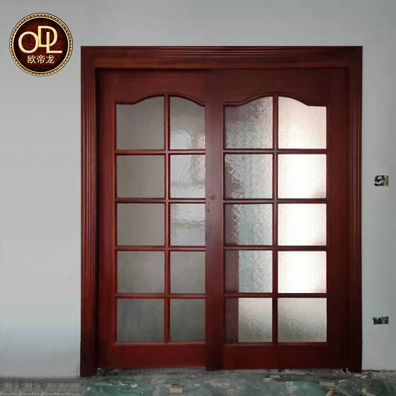 廚房實木玻璃推拉門多少錢一平方？廚房做實木推拉門還是做實木吊趟門好咨詢歐帝龍門廠